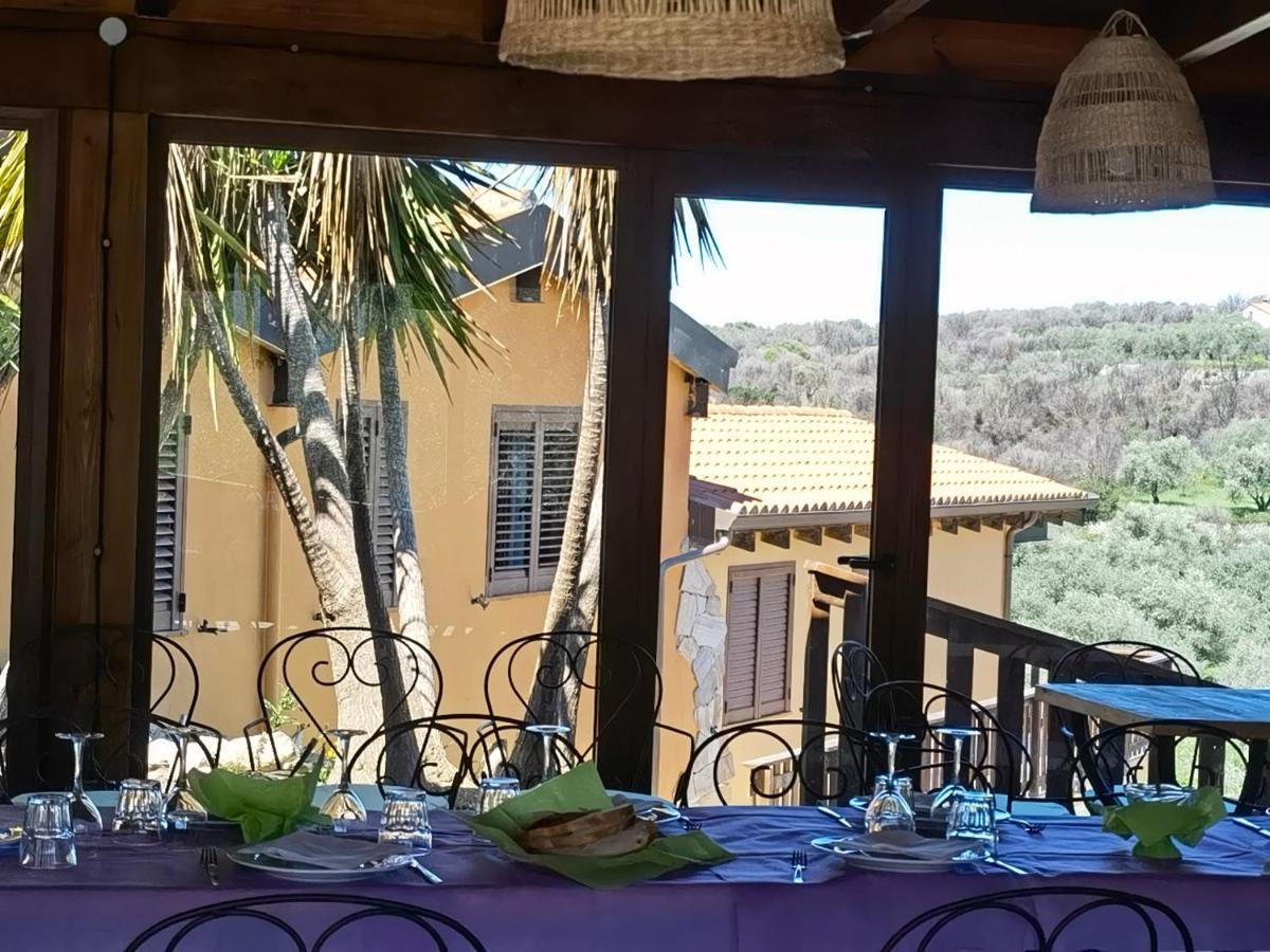 La Corte Degli Ulivi - Albergo Rurale Tresnuraghes ภายนอก รูปภาพ
