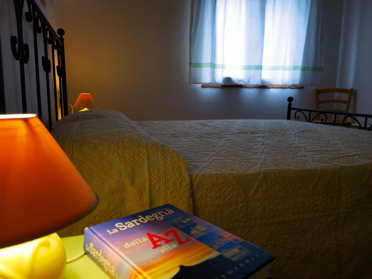 La Corte Degli Ulivi - Albergo Rurale Tresnuraghes ภายนอก รูปภาพ